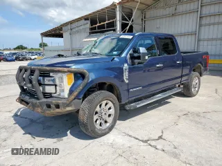2017 Ford F-250 Lariat with VIN 1FT7W2BT1HEE01023, listed as a Copart auction lot 60861445 with 252,277 mi miles and Salvage title. Bid and sale history available at DreamBid. Image 1.