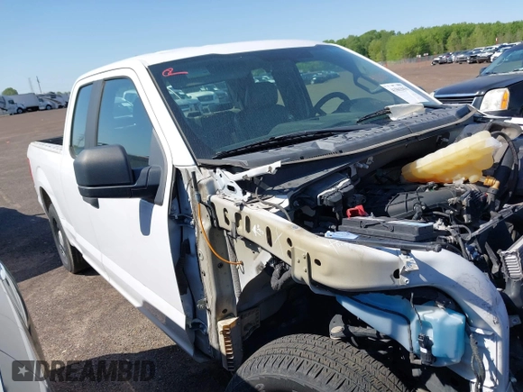 2017 Ford F-150 XL with VIN 1FTEX1C82HKD56460, listed as a IAAI auction lot 41863054 with 203,276 mi miles. Bid and sale history available at carsss.com. Image 13.