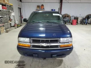 2001 Chevrolet S-10 LS with VIN 1GCCS19W018256081, listed as a Copart auction lot 53629275 with 145,627 mi miles and Salvage Title. Bid and sale history available at DreamBid. Image 5.