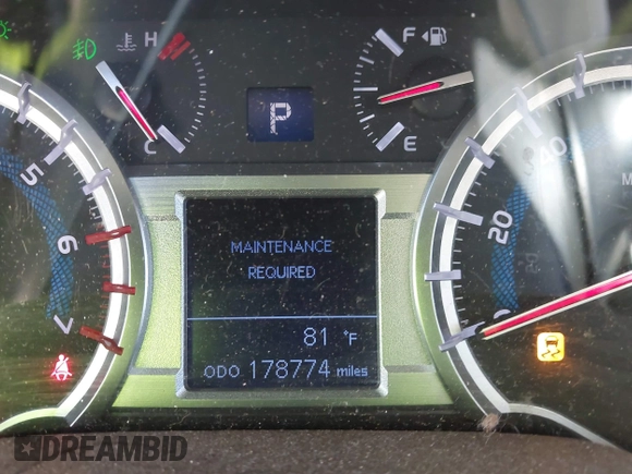 2014 Toyota 4Runner Limited with VIN JTEBU5JR1E5165584, listed as a IAAI auction lot 41727845 with 178,774 mi miles. Bid and sale history available at carsss.com. Image 7.