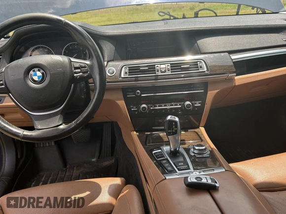 2012 BMW 7 Series 750Li xDrive with VIN WBAKC8C59CC437999, listed as a Copart auction lot 56391955 with 145,420 mi miles and Clean title. Bid and sale history available at DreamBid. Image 9.