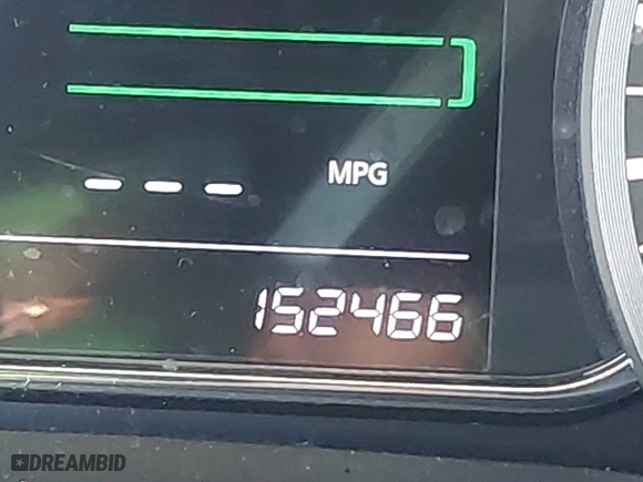 2015 Nissan Sentra S with VIN 3N1AB7AP4FY372638, listed as a IAAI auction lot 42004029 with 152,466 mi miles. Bid and sale history available at carsss.com. Image 16.