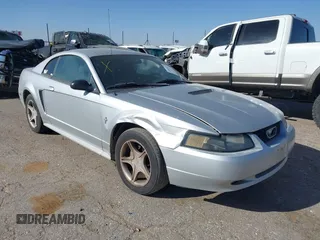 2001 Ford Mustang Standard with VIN 1FAFP40431F102445, listed as a IAAI auction lot 41816494 with 1 mi miles. Bid and sale history available at carsss.com. Image 1.
