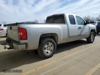 2011 Chevrolet Silverado 1500 LT with VIN 1GCRCSE09BZ124009, listed as a Copart auction lot 45173315 with 225,337 mi miles and Salvage Title. Bid and sale history available at carsss.com. Image 3.