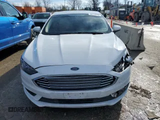 2018 Ford Fusion SE with VIN 3FA6P0HD8JR232074, listed as a Copart auction lot 43714775 with 113,118 mi miles and Salvage Title. Bid and sale history available at DreamBid. Image 5.