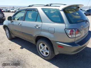 2003 Lexus RX 300 with VIN JTJHF10U130307818, listed as a IAAI auction lot 41949712 with 275,605 mi miles. Bid and sale history available at carsss.com. Image 3.