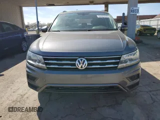 2019 Volkswagen Tiguan SE with VIN 3VV2B7AX5KM024450, listed as a Copart auction lot 52421675 with 132,697 mi miles and Salvage Title. Bid and sale history available at DreamBid. Image 5.