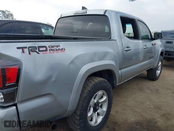 2023 Toyota Tacoma SR z VIN 3TMCZ5AN0PM538974, wystawiony jako IAAI lot #42510020 z przebiegiem 31 281 mil mil oraz . Historia ofert i sprzedaży dostępna na DreamBid. Obrazek 17.