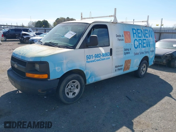 2004 Chevrolet Express Cargo z VIN 1GCFG15X141188528, wystawiony jako IAAI lot #41839607 z przebiegiem 159 982 mil mil oraz . Historia ofert i sprzedaży dostępna na DreamBid. Obrazek 2.