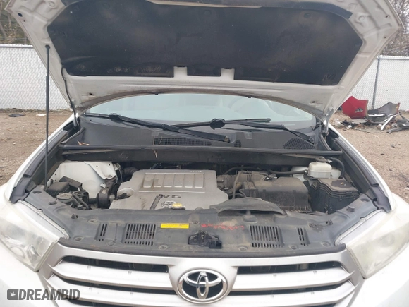 2012 Toyota Highlander Limited with VIN 5TDYK3EH9CS085158, listed as a IAAI auction lot 41737906 with 229,205 mi miles. Bid and sale history available at carsss.com. Image 10.