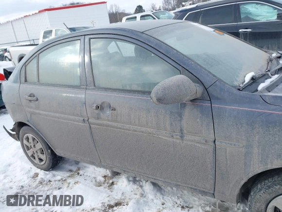 2008 Hyundai Accent GLS with VIN KMHCN46C88U270746, listed as a IAAI auction lot 41392092 with 146,419 mi miles. Bid and sale history available at carsss.com. Image 13.