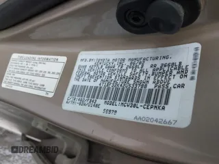 2002 Toyota Camry XLE z VIN 4T1BF32K42U533788, wystawiony jako IAAI lot #42024918 z przebiegiem 120 168 mil mil oraz . Historia ofert i sprzedaży dostępna na DreamBid. Obrazek 9.