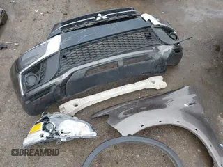 2019 Mitsubishi Outlander ES z VIN JA4AR3AU8KU032942, wystawiony jako IAAI lot #41018878 z przebiegiem 102 263 mil mil oraz . Historia ofert i sprzedaży dostępna na DreamBid. Obrazek 12.