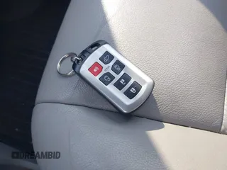 2018 Toyota Sienna XLE Auto Access Seat with VIN 5TDYZ3DC2JS926543, listed as a IAAI auction lot 42250898 with 138,489 mi miles and . Bid and sale history available at DreamBid. Image 11.