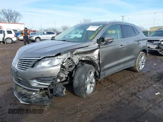 2016 Lincoln MKC Reserve with VIN 5LMTJ3DH0GUJ03524, listed as a IAAI auction lot 41405020 with 59,469 mi miles and . Bid and sale history available at DreamBid. Image 2.