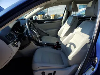 2016 Volkswagen Passat 1.8T SE w/Technology with VIN 1VWBS7A35GC053609, listed as a Copart auction lot 85013794 with 93,781 mi miles and Salvage Title. Bid and sale history available at carsss.com. Image 7.