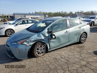 2021 Toyota Prius LE z VIN JTDL9MFUXM3024203, wystawiony jako Copart lot #54127465 z przebiegiem 65 985 mil mil oraz Szkoda całkowita • Salvage title. Historia ofert i sprzedaży dostępna na DreamBid. Obrazek 1.