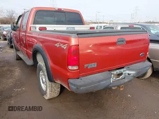 2001 Ford Super Duty F-250 XL with VIN 1FTNW21F61EB16701, listed as a IAAI auction lot 41687274 with 227,092 mi miles. Bid and sale history available at carsss.com. Image 3.