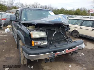 2005 Chevrolet Avalanche Z71 with VIN 3GNEK12Z65G158810, listed as a IAAI auction lot 41180864 with 0 mi miles. Bid and sale history available at carsss.com. Image 1.
