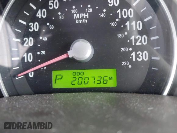 2007 Kia Sedona EX with VIN KNDMB233676121720, listed as a IAAI auction lot 41606082 with 200,736 mi miles. Bid and sale history available at carsss.com. Image 16.