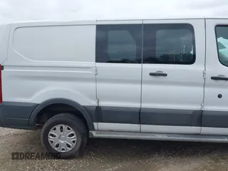 2016 Ford Transit Cargo с VIN 1FTYR1ZM5GKA58477, выставлен на аукционе IAAI как лот 41829410 с пробегом 186 669 миль миль и . История ставок и продаж доступна на DreamBid. Изображение 17.