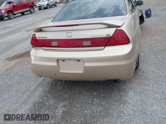 2001 Honda Accord EX с VIN 1HGCG22591A031631, выставлен на аукционе IAAI как лот 41914035 с пробегом 93 900 миль миль и . История ставок и продаж доступна на DreamBid. Изображение 17.