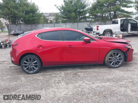 2020 Mazda 3 with VIN JM1BPBLM0L1158190, listed as a IAAI auction lot 42043635 with 68,017 mi miles and . Bid and sale history available at DreamBid. Image 14.
