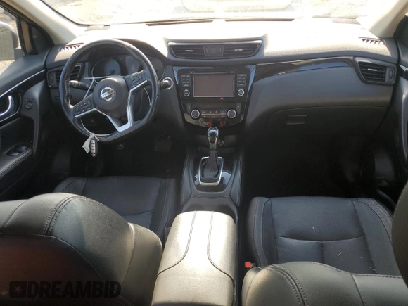 2017 Nissan Rogue SV with VIN JN1BJ1CR5HW135847, listed as a Copart auction lot 59091395 with 75,509 mi miles and Salvage title. Bid and sale history available at DreamBid. Image 8.