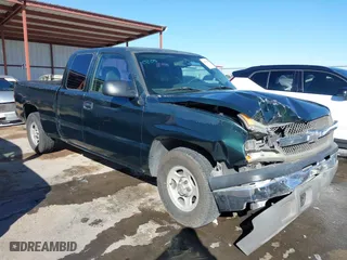 2004 Chevrolet Silverado 1500 Work Truck with VIN 1GCEC19X34Z145554, listed as a IAAI auction lot 41504168 with 203,888 mi miles. Bid and sale history available at carsss.com. Image 1.