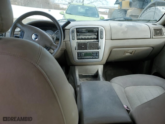 2004 Mercury Mountaineer Convenience with VIN 4M2ZU86K94ZJ48176, listed as a Copart auction lot 32561132 with 230,182 mi miles and Non Repairable. Bid and sale history available at carsss.com. Image 8.
