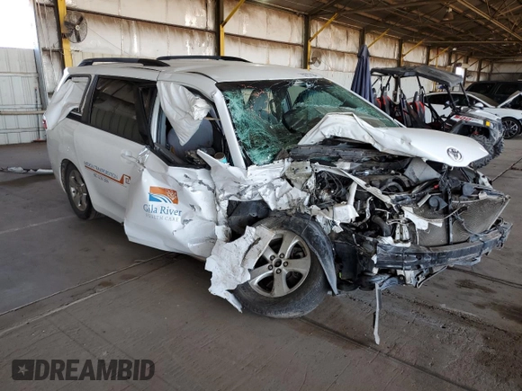 2017 Toyota Sienna LE Auto Access Seat with VIN 5TDKZ3DC9HS874165, listed as a Copart auction lot 52757194 with Not provided miles and Salvage title. Bid and sale history available at DreamBid. Image 4.
