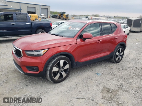 2019 Volvo XC40 Momentum z VIN YV4162UK4K2106806, wystawiony jako Copart lot #53316535 z przebiegiem 99 264 mil mil oraz Szkoda całkowita • Salvage title. Historia ofert i sprzedaży dostępna na DreamBid. Obrazek 1.