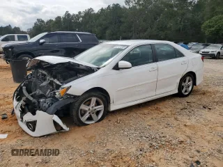 2014 Toyota Camry L with VIN 4T1BF1FK0EU731965, listed as a Copart auction lot 47131205 with 186,806 mi miles and Salvage Title. Bid and sale history available at carsss.com. Image 1.