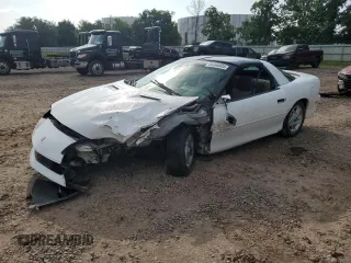 1995 Chevrolet Camaro z VIN 2G1FP22S9S2204953, wystawiony jako Copart lot #68696004 z przebiegiem 171 594 mil mil oraz Szkoda całkowita • Salvage title. Historia ofert i sprzedaży dostępna na DreamBid. Obrazek 1.