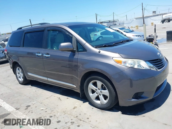 2011 Toyota Sienna LE AAS with VIN 5TDKK3DC3BS049461, listed as a IAAI auction lot 42629071 with 122,023 mi miles and . Bid and sale history available at DreamBid. Image 1.