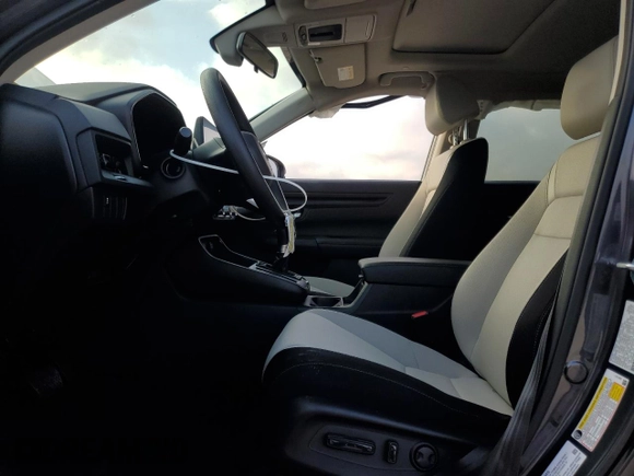 2025 Honda CR-V EX with VIN 2HKRS4H46SH405950, listed as a Copart auction lot 43325855 with 7,701 mi miles and Salvage Title. Bid and sale history available at DreamBid. Image 7.