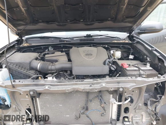 2022 Toyota Tacoma SR with VIN 3TYCZ5AN3NT078324, listed as a IAAI auction lot 42007132 with 35,802 mi miles and . Bid and sale history available at DreamBid. Image 10.