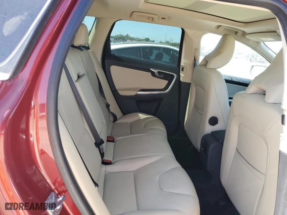 2015 Volvo XC60 T6 Drive-E Premier Plus with VIN YV449MDC9F2617524, listed as a Copart auction lot 40909073 with 131,078 mi miles. Bid and sale history available at carsss.com. Image 11.