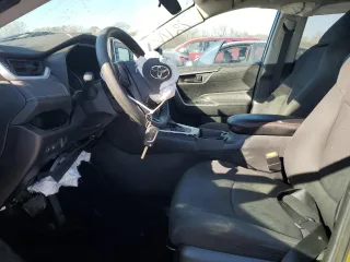 2020 Toyota RAV4 LE with VIN 2T3H1RFV7LC083791, listed as a Copart auction lot 85897254 with 46,797 mi miles and Salvage Title. Bid and sale history available at carsss.com. Image 7.