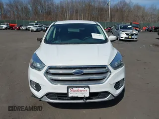 2017 Ford Escape SE with VIN 1FMCU9GD4HUB55262, listed as a IAAI auction lot 41792973 with 98,407 mi miles. Bid and sale history available at carsss.com. Image 12.