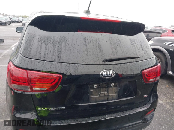 2019 Kia Sorento LX with VIN 5XYPG4A36KG568969, listed as a IAAI auction lot 41922267 with 80,176 mi miles. Bid and sale history available at carsss.com. Image 16.