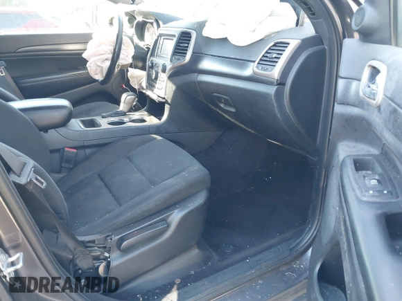 2017 Jeep Grand Cherokee Laredo with VIN 1C4RJEAG8HC944037, listed as a IAAI auction lot 41299619 with 140,405 mi miles. Bid and sale history available at carsss.com. Image 5.