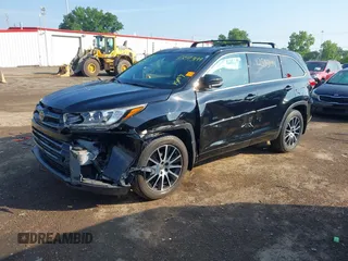 2018 Toyota Highlander SE with VIN 5TDJZRFH7JS868717, listed as a IAAI auction lot 42593499 with 83,533 mi miles and . Bid and sale history available at DreamBid. Image 2.