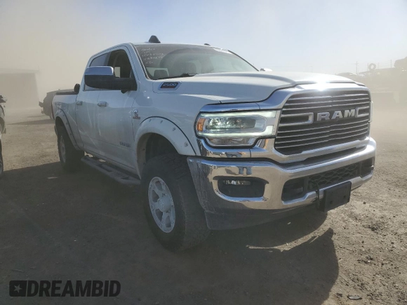 2019 Ram 2500 Laramie z VIN 3C6UR5FL1KG657255, wystawiony jako Copart lot #43664075 z przebiegiem 29 126 mil mil oraz Szkoda całkowita • Salvage title. Historia ofert i sprzedaży dostępna na DreamBid. Obrazek 4.
