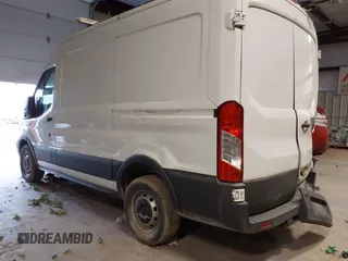 2017 Ford Transit с VIN 1FTYR1CM1HKA34512, выставлен на аукционе IAAI как лот 41621307 с пробегом 215 205 миль миль и . История ставок и продаж доступна на DreamBid. Изображение 3.