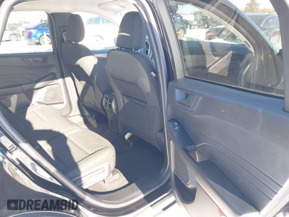 2025 Ford Escape Active with VIN 1FMCU0GN5SUA35224, listed as a IAAI auction lot 41320191 with 563 mi miles. Bid and sale history available at carsss.com. Image 8.