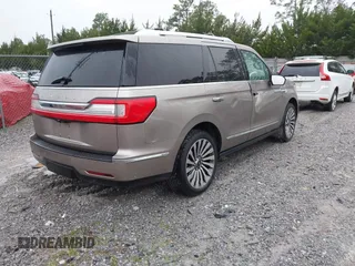 2018 Lincoln Navigator Reserve z VIN 5LMJJ2LT5JEL12492, wystawiony jako IAAI lot #42208861 z przebiegiem 186 337 mil mil oraz . Historia ofert i sprzedaży dostępna na DreamBid. Obrazek 4.