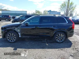 2019 Volvo XC90 Momentum with VIN YV4A22PK0K1424421, listed as a IAAI auction lot 41965642 with 78,135 mi miles. Bid and sale history available at carsss.com. Image 15.