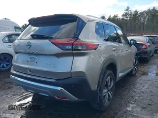 2022 Nissan Rogue Platinum with VIN JN8BT3DD6NW275718, listed as a IAAI auction lot 41675565 with 37,648 mi miles and . Bid and sale history available at DreamBid. Image 4.