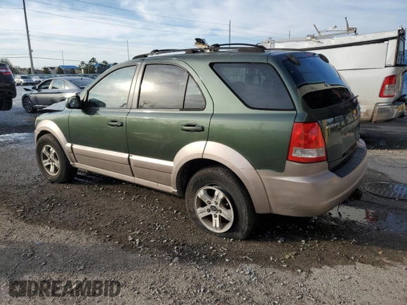 2004 Kia Sorento LX with VIN KNDJC733945229568, listed as a Copart auction lot 43332685 with 125,118 mi miles and Salvage Title. Bid and sale history available at carsss.com. Image 2.